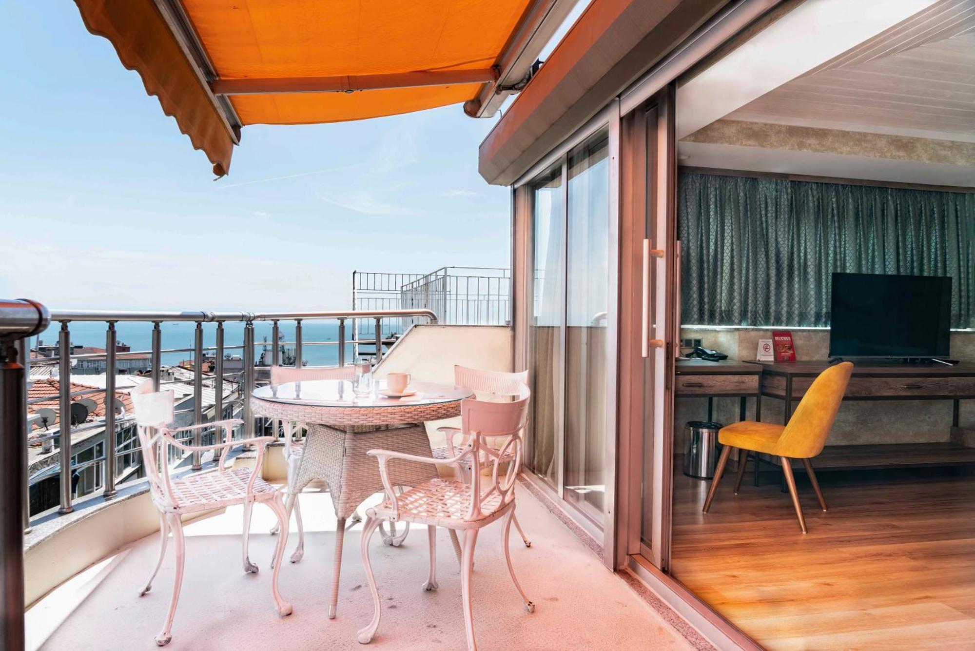 Castle Franco Suites 이스탄불 외부 사진
